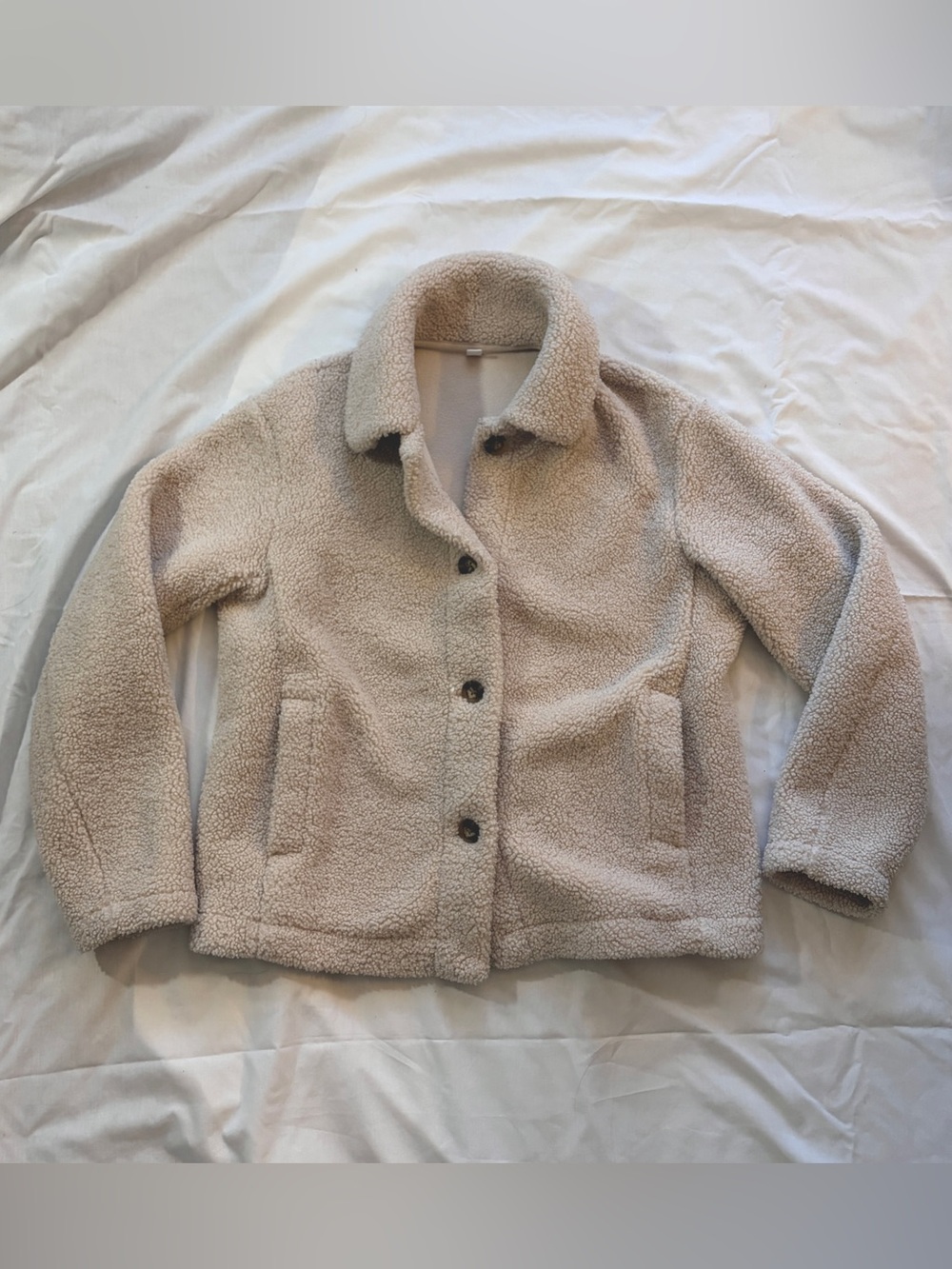 Uniqlo Beige Teddy Fleece Button Jacket